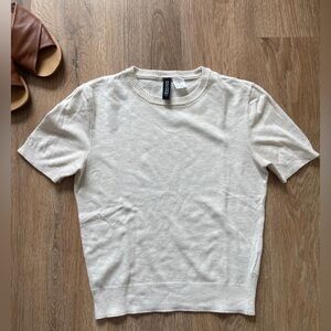 H&M Cream Short Sleeve Knit shirt XXS Fine Knit Viscose Blend Minimalist Top